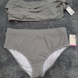 SO Searsucker Bikini Top (xl) and Bottom( xxl)